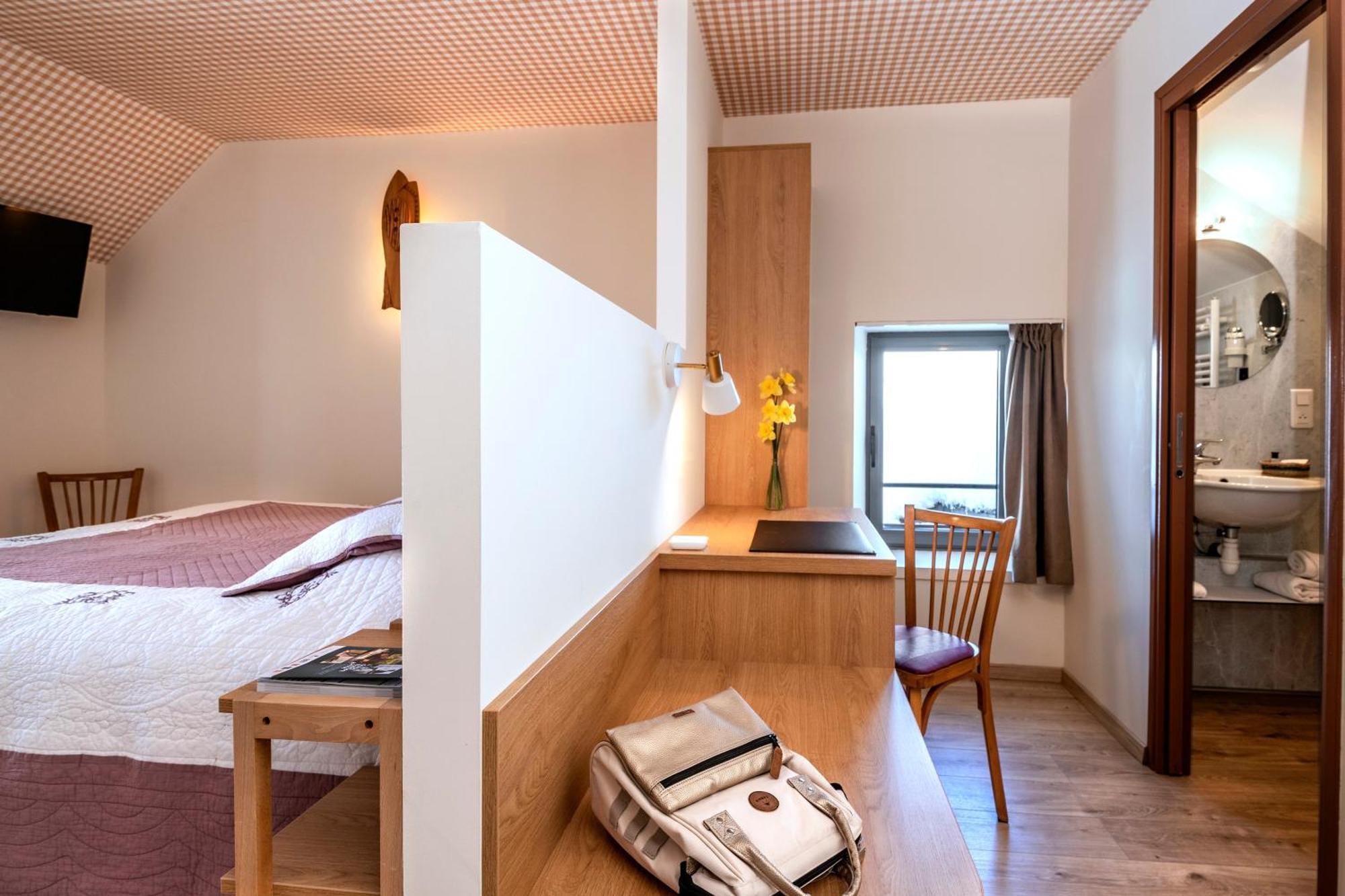 Hotel Restaurant De La Poste Et La Grange Detente, Espace Bien-Etre Châteauneuf-de-Randon Kültér fotó